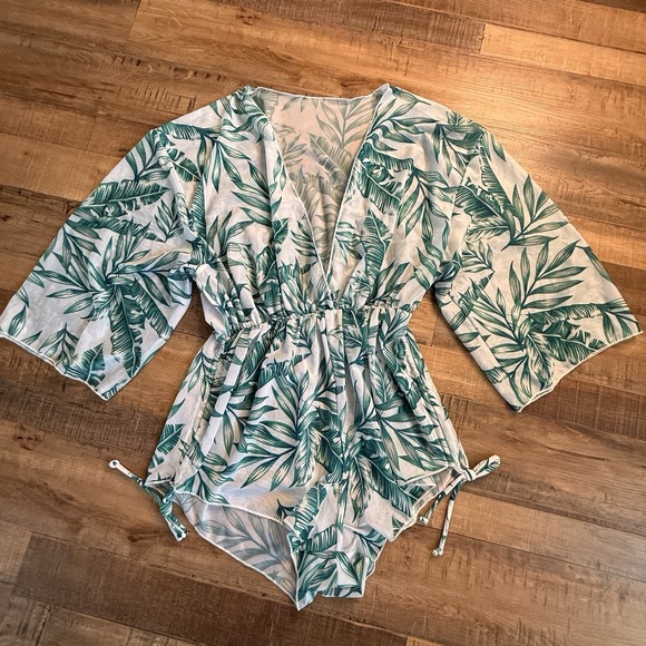 SHEIN Pants - SHEIN Jumpsuit Green/white Floral Sheer NWOT Sz Small Nautical Resort